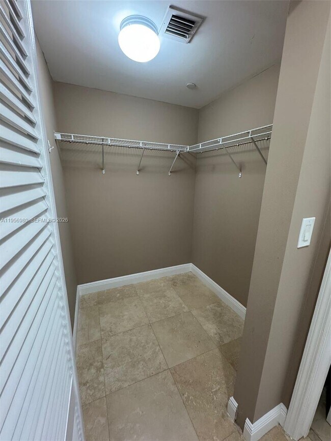 Building Photo - 4100 Salzedo St