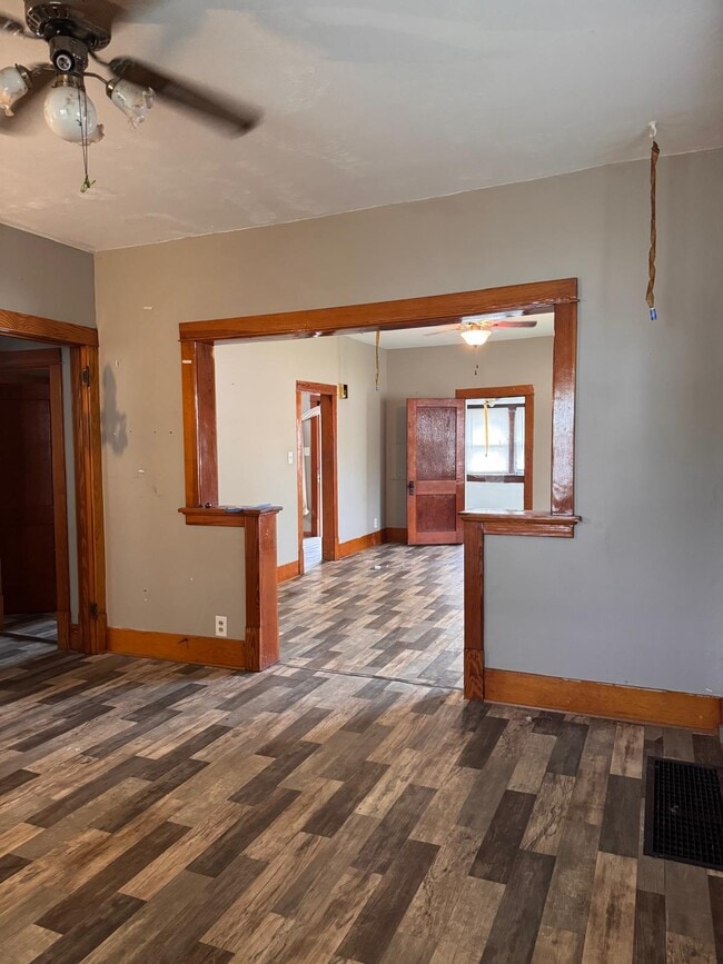 Building Photo - 3035 Avenue B