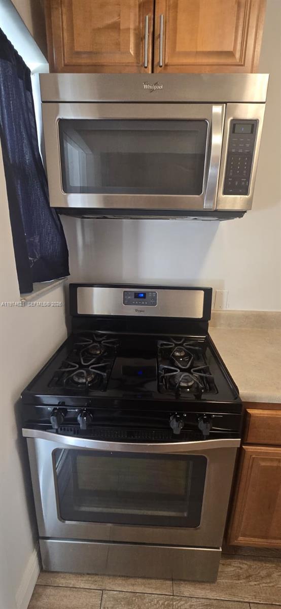 Building Photo - 8430 Harding Ave