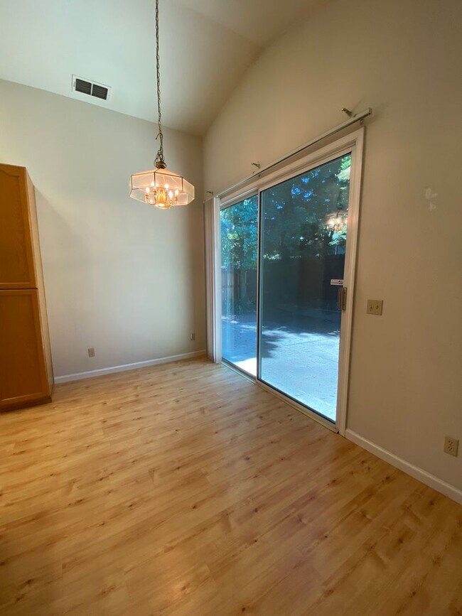 Building Photo - Awesome Folsom Home in Broadstone, Near Raquet Club, Intel, Kaiser, The Palladio, and More!