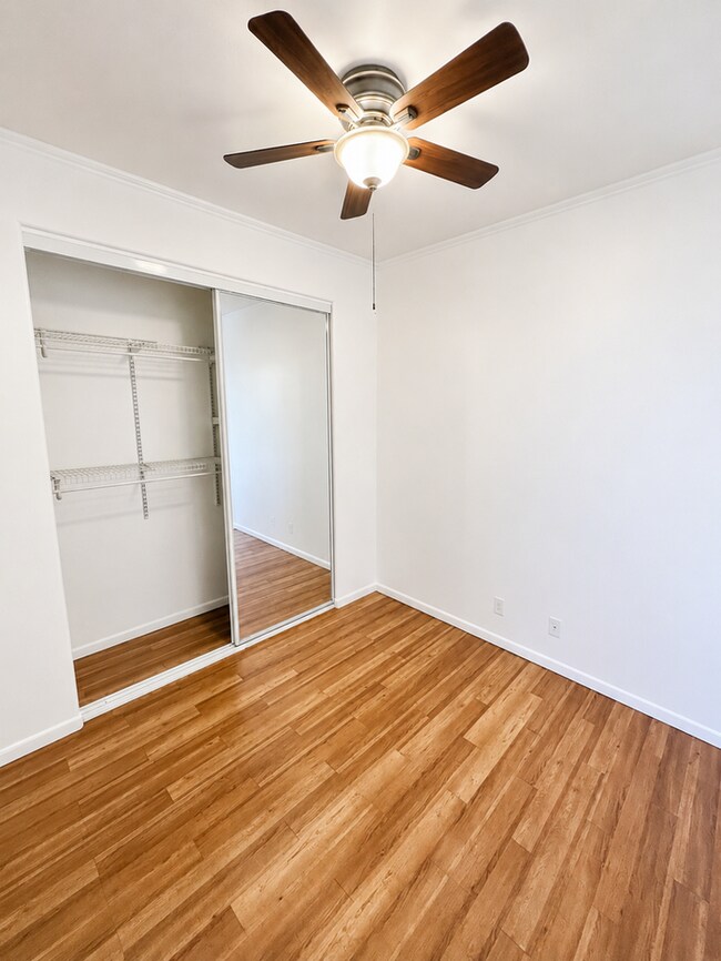 Building Photo - Coastal Living at It's Best! Pacific Beach Townhome with Incredible Rooftop Views!