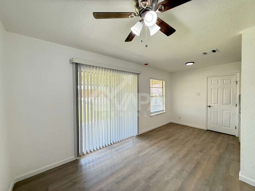Building Photo - 7319 Walnut Valley Dr