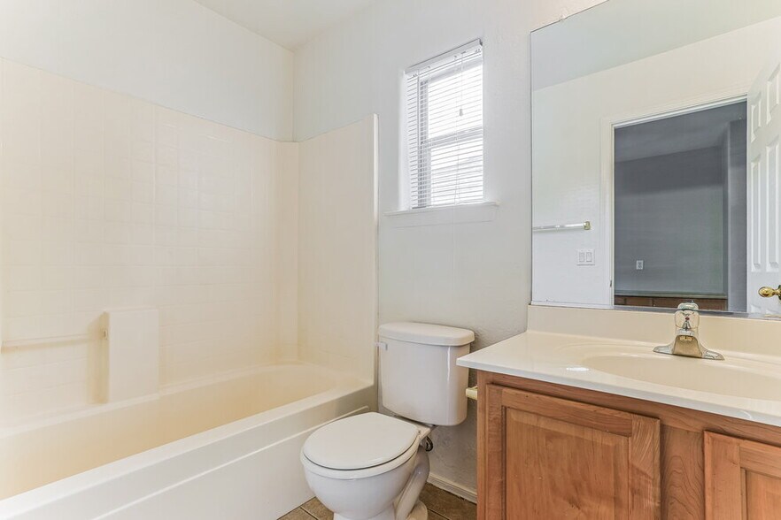 Building Photo - 2757 S Cupertino Dr