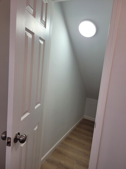 Building Photo - 3082 Norcott Dr