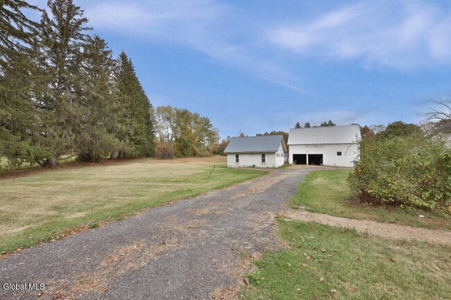 Building Photo - 2415 W Old State Rd