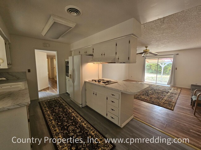 Building Photo - 3-Bedroom House on Corner Lot Available Now!