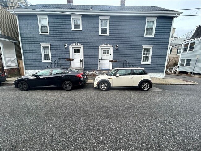 Building Photo - 23 Anthony St