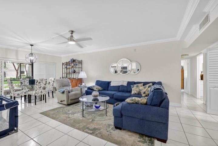 Building Photo - 6328 Longboat Ln W