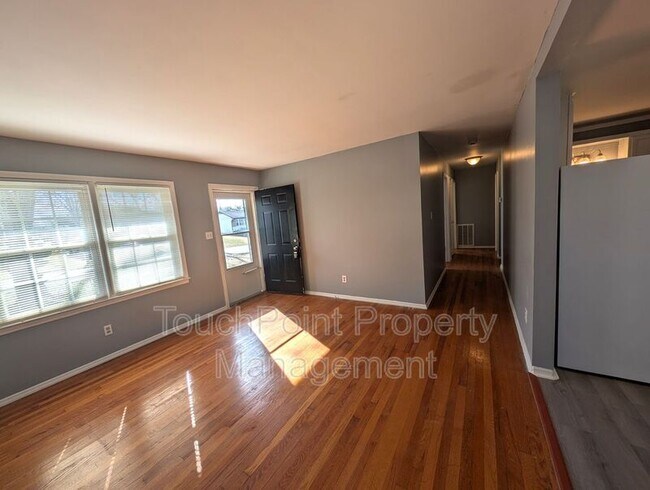 Building Photo - 4737 Pineleaf Dr