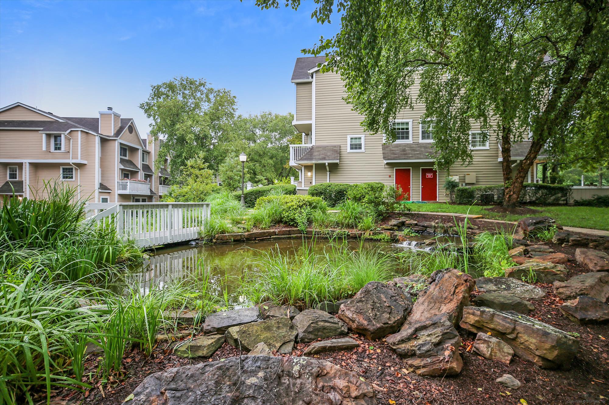 Building Photo - 10703 Hampton Mill Ter