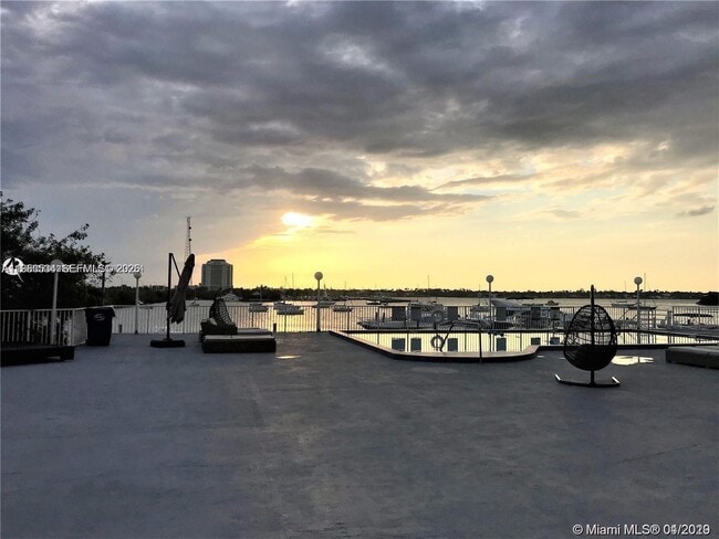 Building Photo - 7904 West Dr