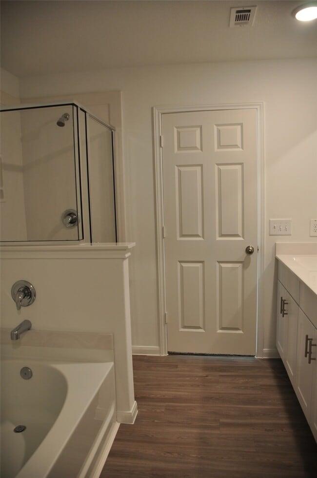 Building Photo - 10614 Cashew Run Ln