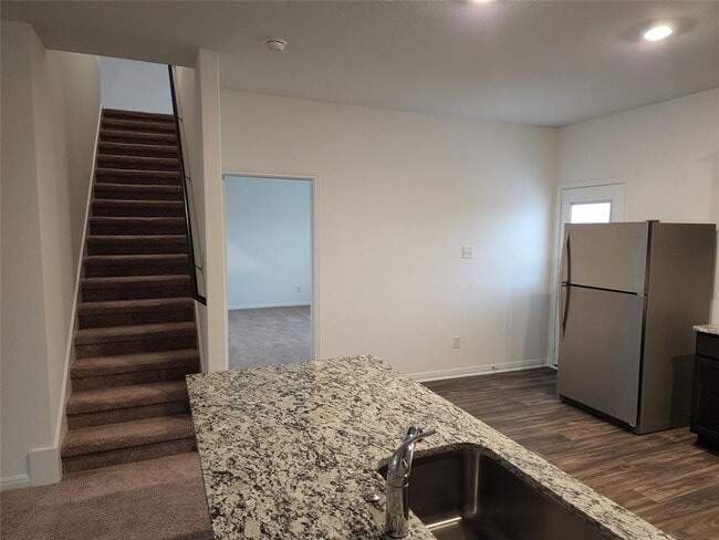 Building Photo - 18412 Speculator Ln