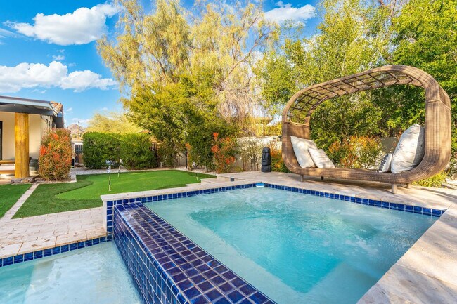 Building Photo - 4129 E Palo Verde Dr