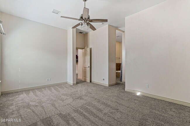 Building Photo - 5557 Gustavo Madrid Ln