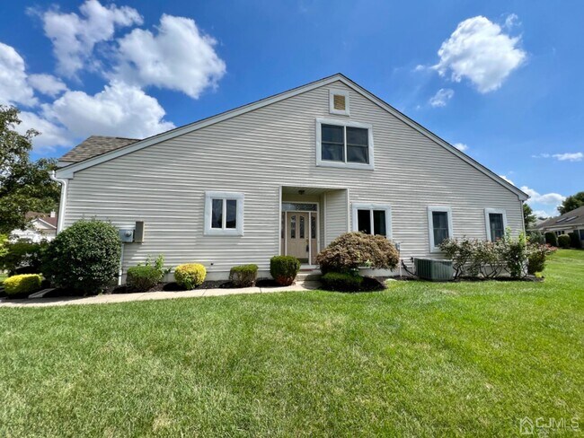 Building Photo - 2 Kingston Ct