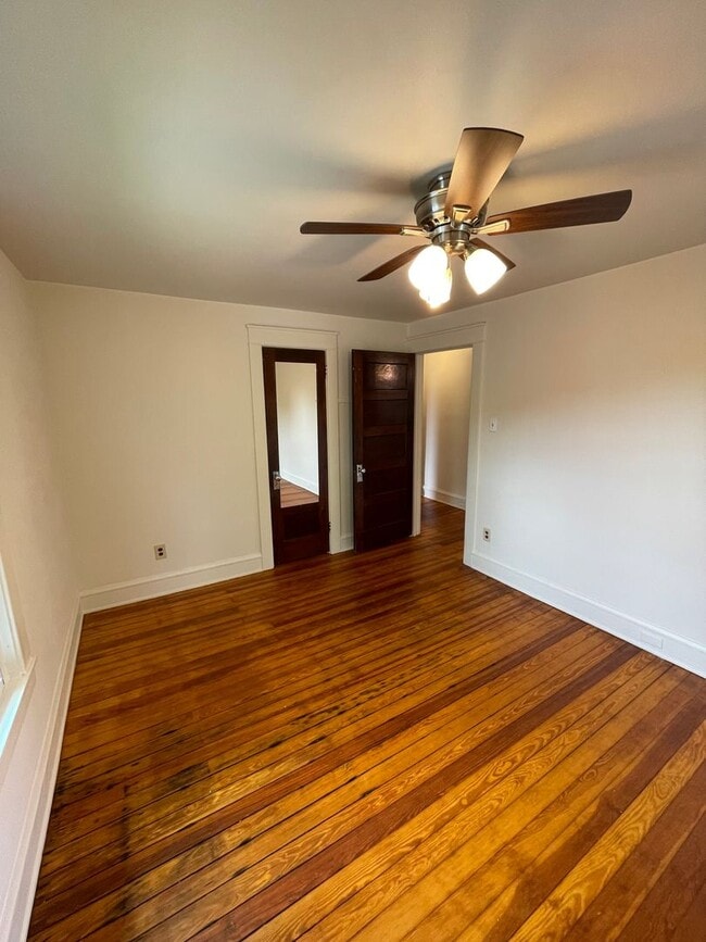 Building Photo - Beautiful 4 Bedroom 1.5 Bath in Marietta !