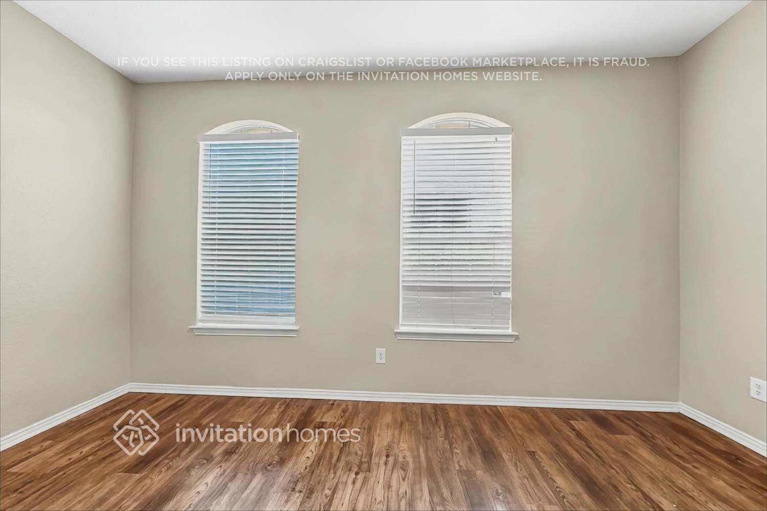 Building Photo - 4000 Iris Ct
