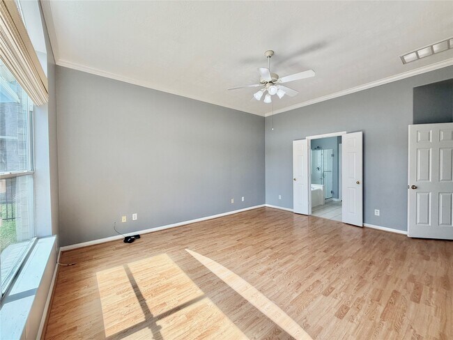 Building Photo - 24327 Lanning Dr