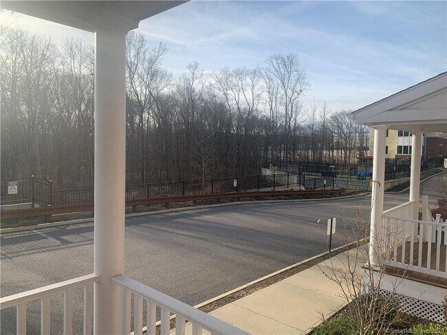 Building Photo - 20 Sherwood St