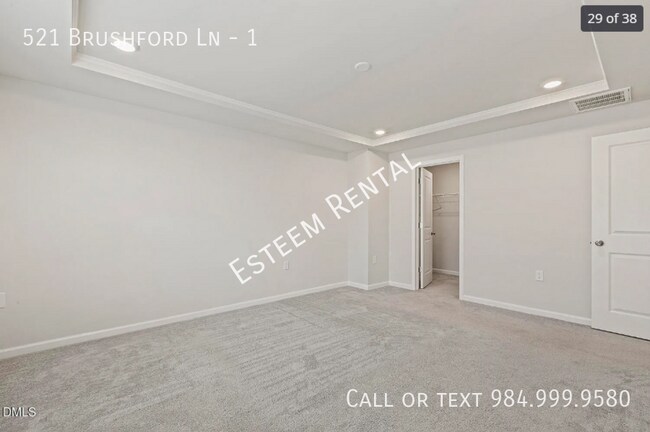 Building Photo - 521 Brushford Ln