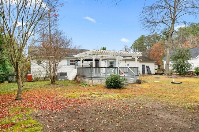 Building Photo - 117 Crazy Horse Trail