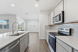 Building Photo - Modern 4-Bedroom Ranch-Style Corner Lot Home - *RENT SPECIAL*