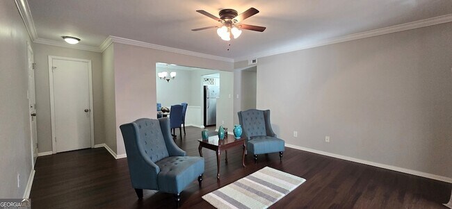 Building Photo - 5151 Roswell Rd