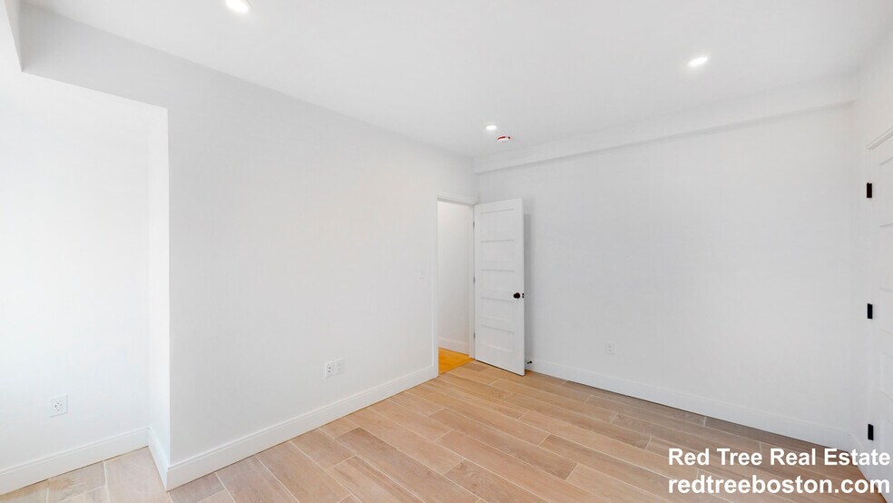 Building Photo - 44 High St