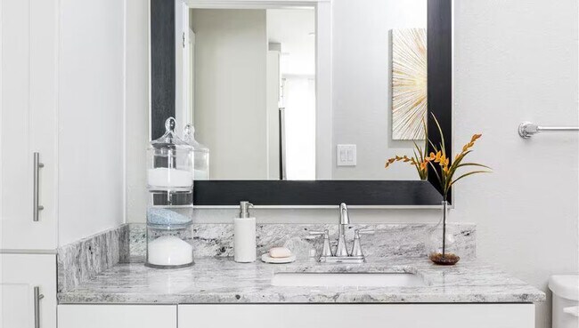 Building Photo - Spacious. Modern. Limited-Time $500 Off. Tour Today!