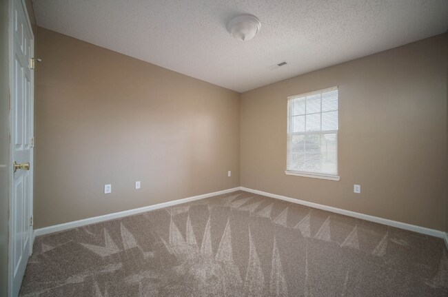 Building Photo - 17962 Arrowhead Drive