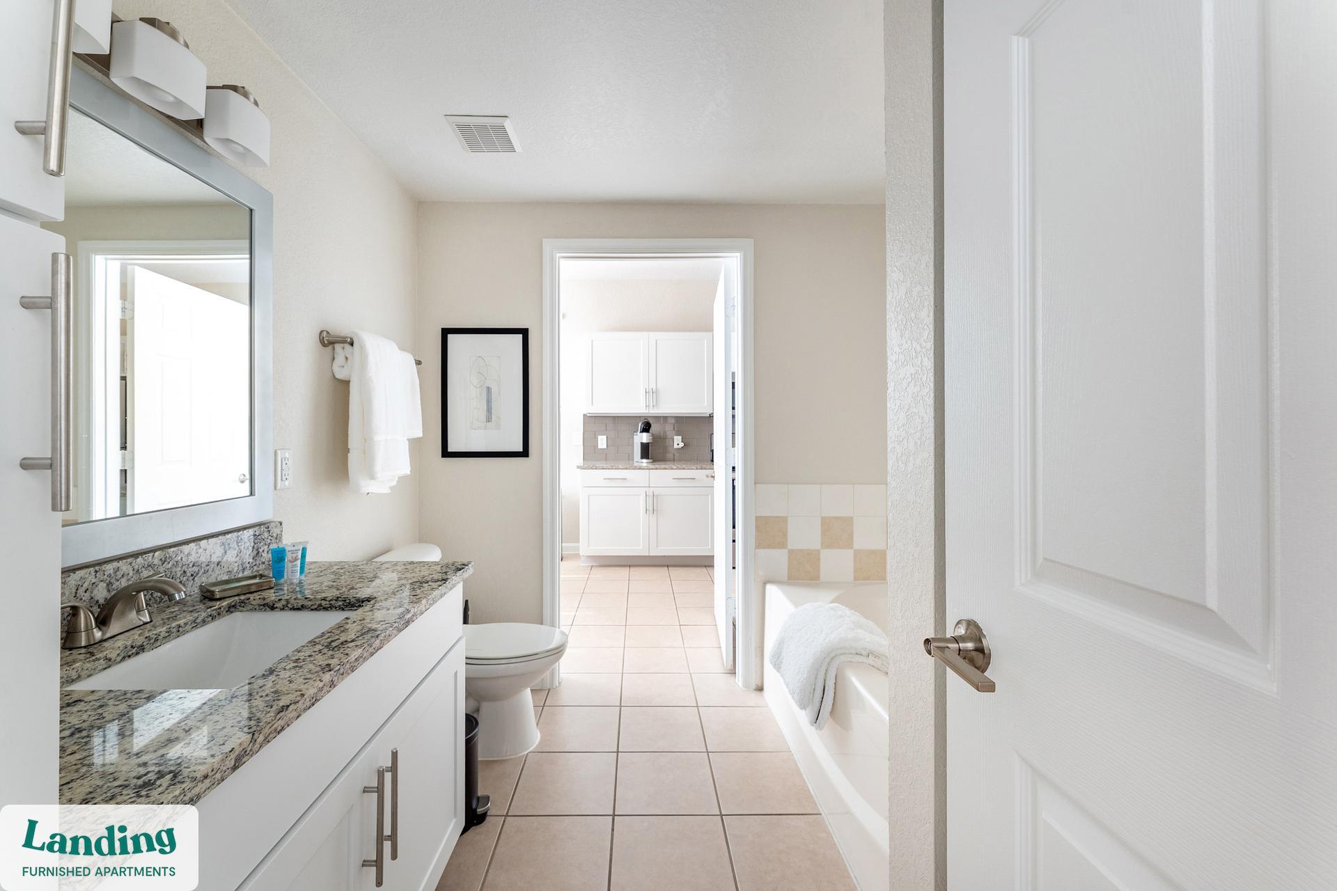 Building Photo - 2801 Biltmore Park Dr