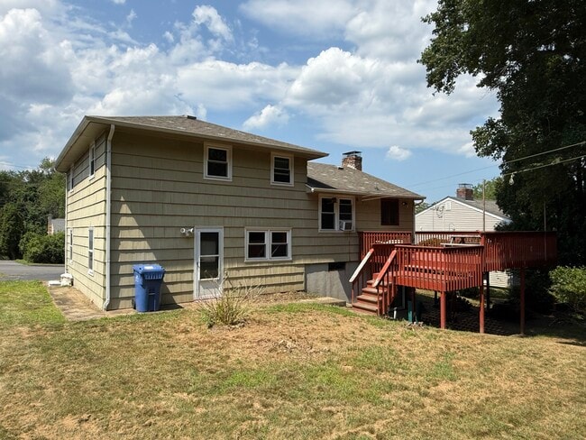 Building Photo - 73 Driscoll Dr