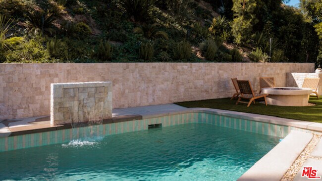 Building Photo - 3637 Loadstone Dr
