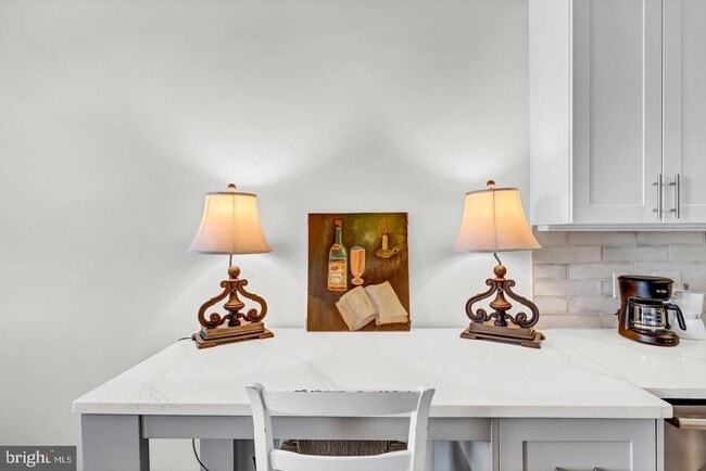 Building Photo - 6803 Cameron Dr NW