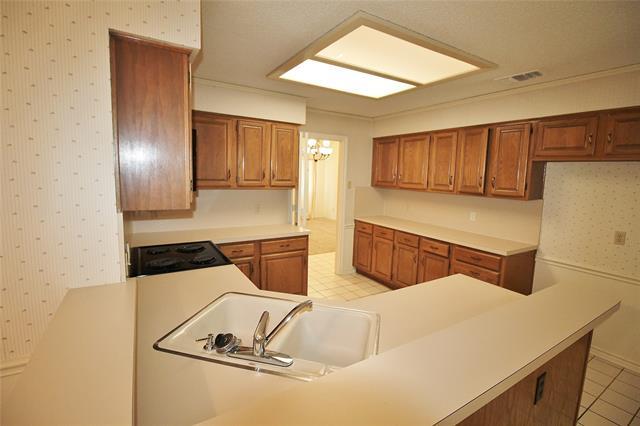 Building Photo - 1327 High Ridge Dr