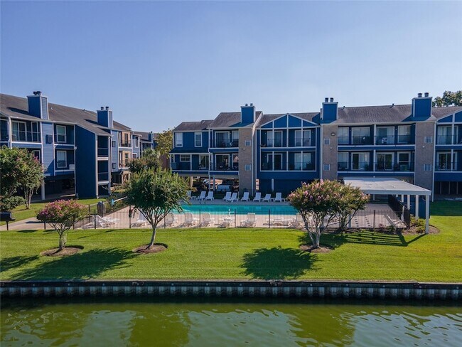 Building Photo - 18515 Egret Bay Blvd