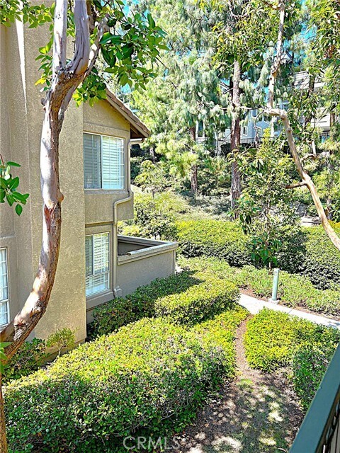 Building Photo - 15 Headland Pl
