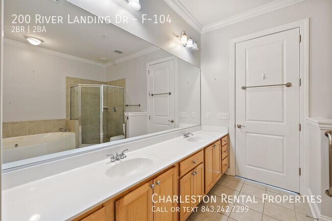 Building Photo - 200 River Landing Dr