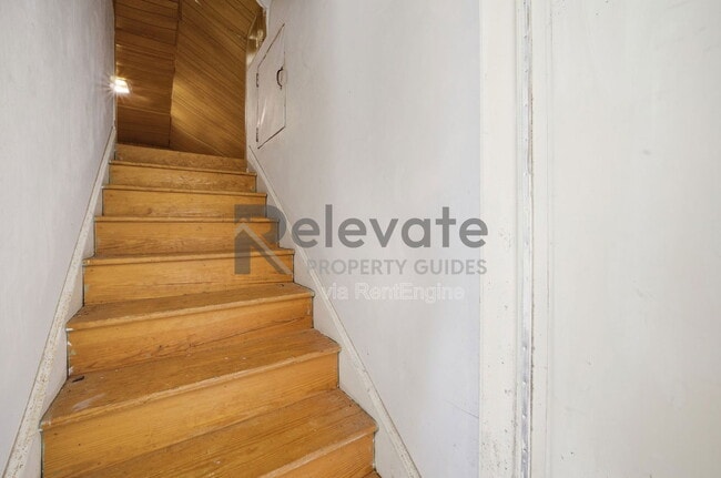 Building Photo - 9002 Michaux Ln