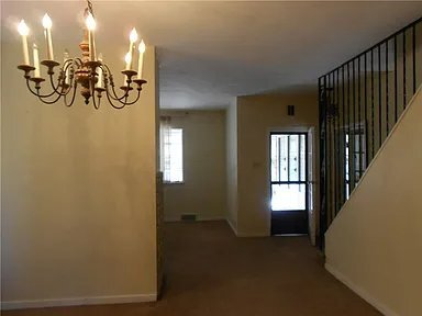 Building Photo - 909 Gaskill Ave