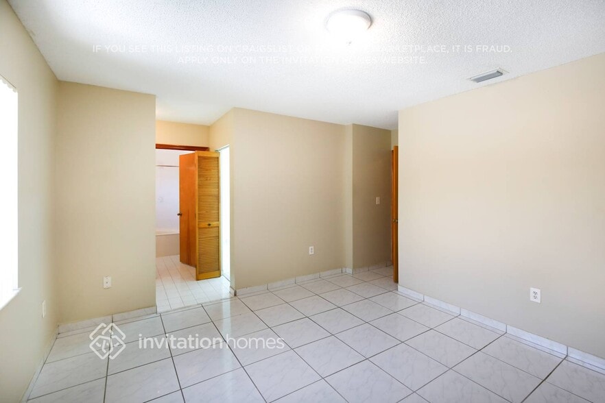 Building Photo - 14272 SW 52nd St