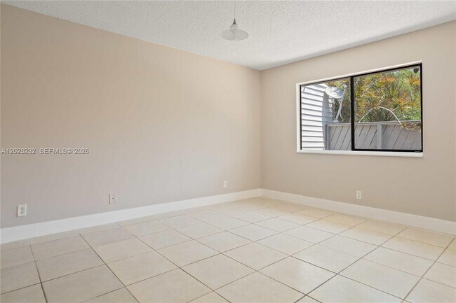 Building Photo - 3633 NW 99th Terrace