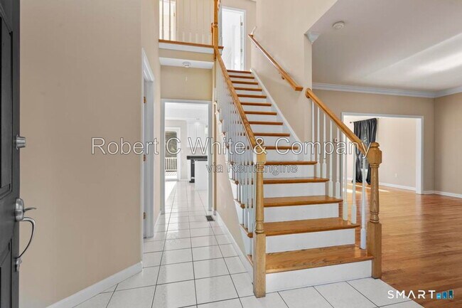 Building Photo - 155 Beardsley Rd