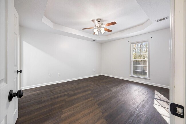 Building Photo - 638 Goodale Ln