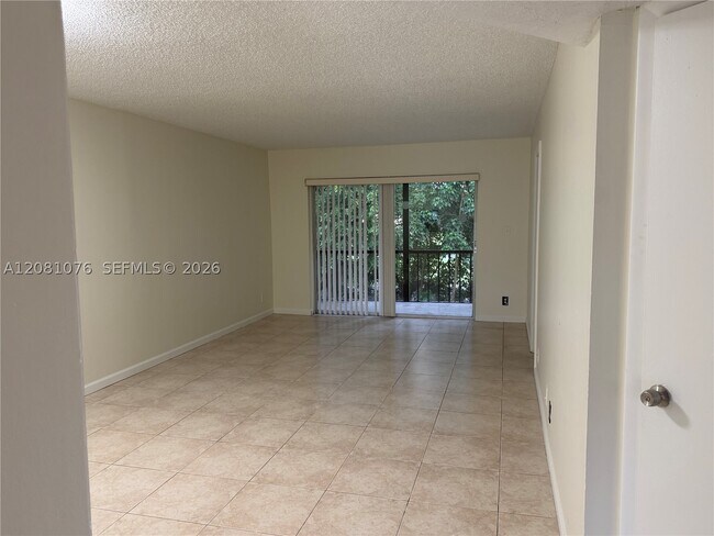 Building Photo - 8000 Fairview Dr