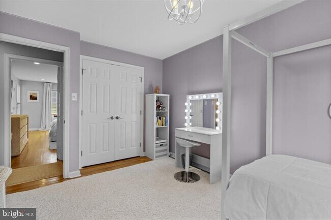 Building Photo - 6707 Melrose Dr