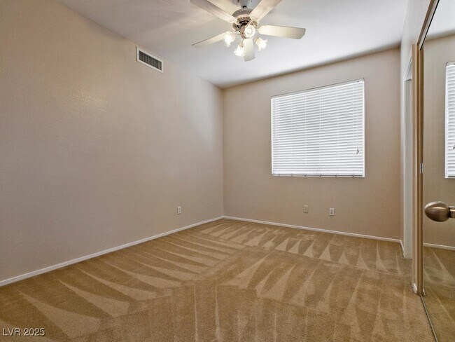 Building Photo - 2248 Midvale Terrace
