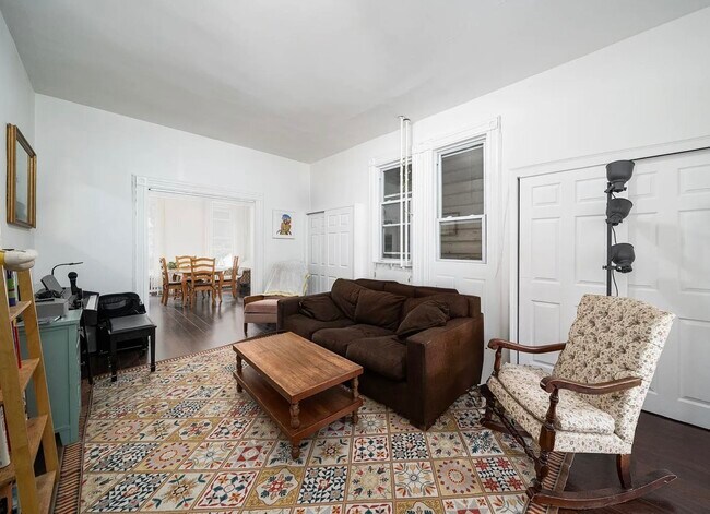 Building Photo - 203 Bowers St