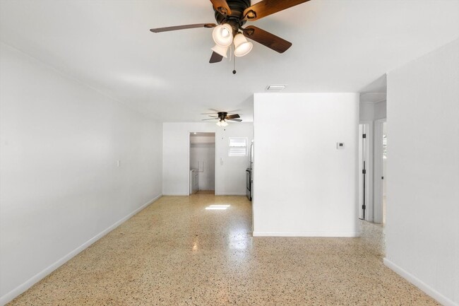 Building Photo - 2421 Patterson Ave